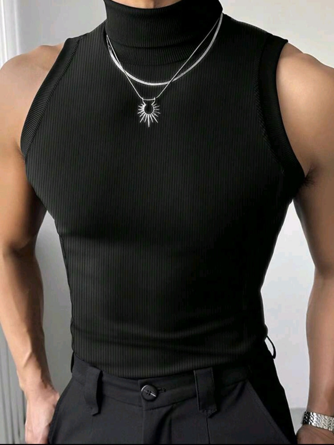 Camisa cuello alto sin manga